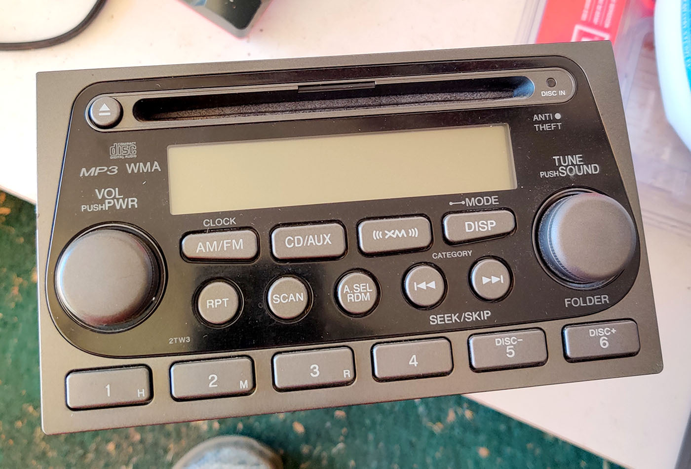 Double-DIN OEM stereo - USED